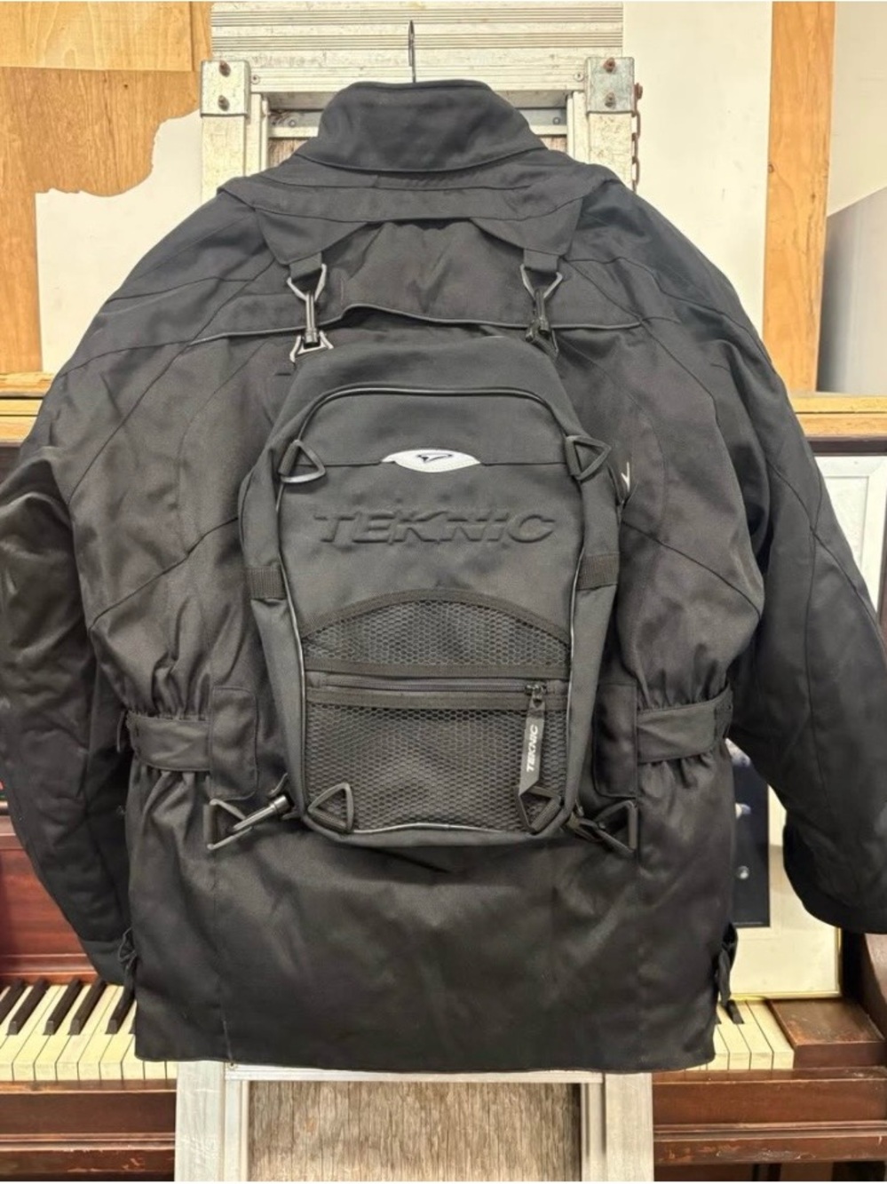 Men's Black Performance Riding Jacket - Tech Style - Picture 2 of 3